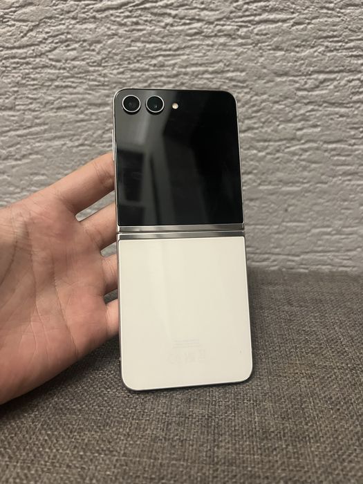 Samsung Z Flip 5 256gb