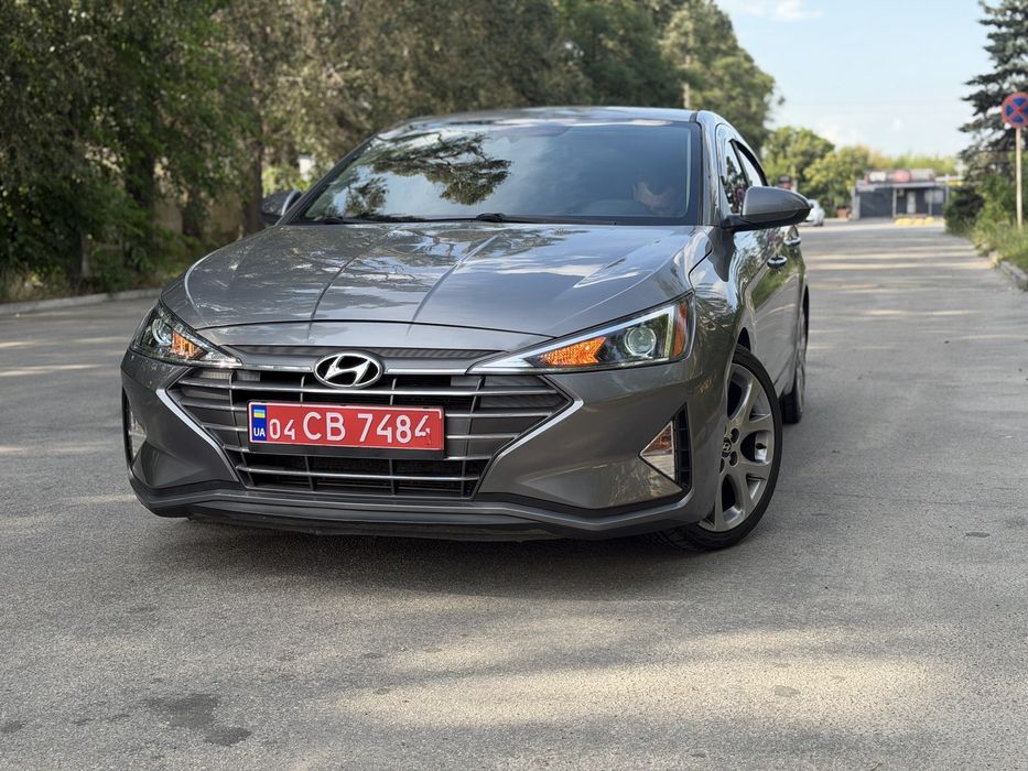 Hyundai Elantra 2019 2.0 автомат