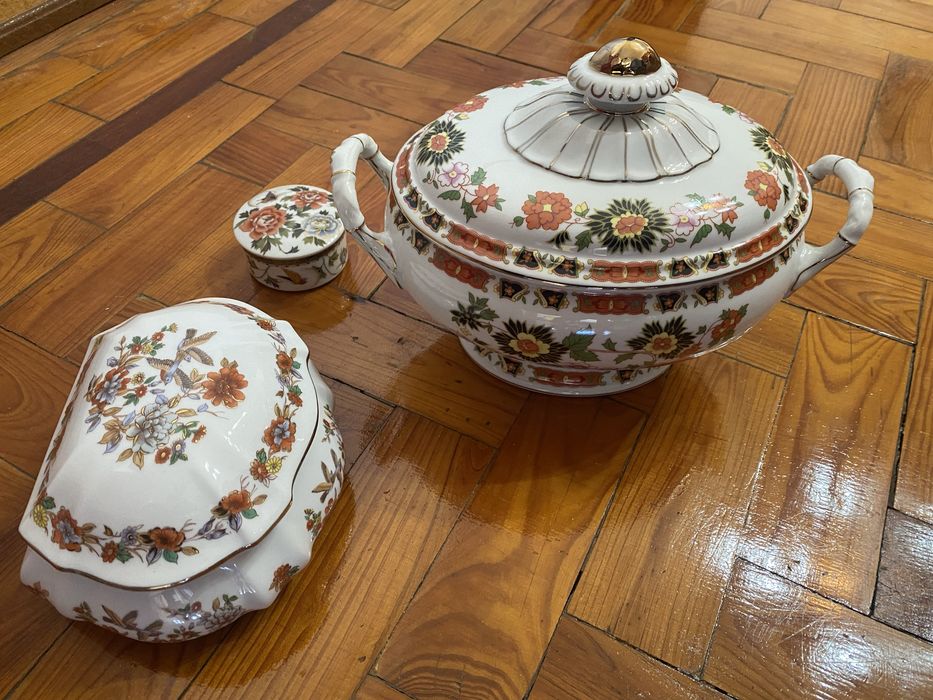 Loicas conjunto (porcelanas de portugal)