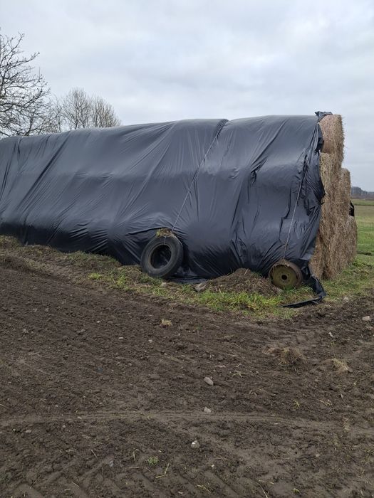 Sprzedam słomę okrągłe bele .