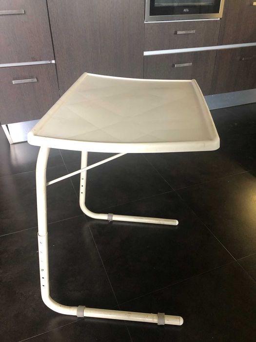 Mesa de apoio/trabalho portátil