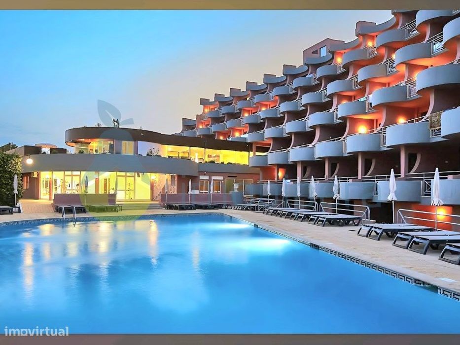 Apartamento estúdio localizado num empreendimento turístico a 250 m... — Albufeira E Olhos De Água, Faro