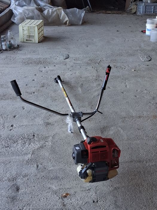 Roçadora Kawasaki TJ45E 45cc em bom estado