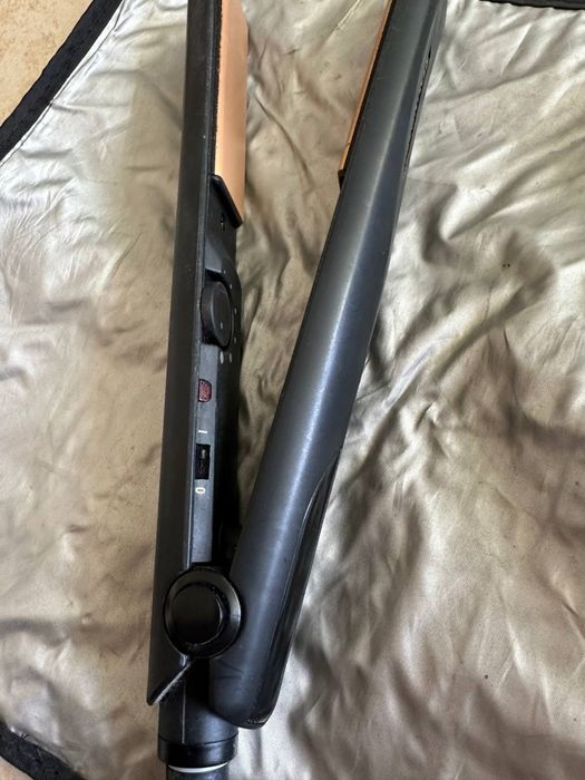 Вирівнювач для волосся Remington