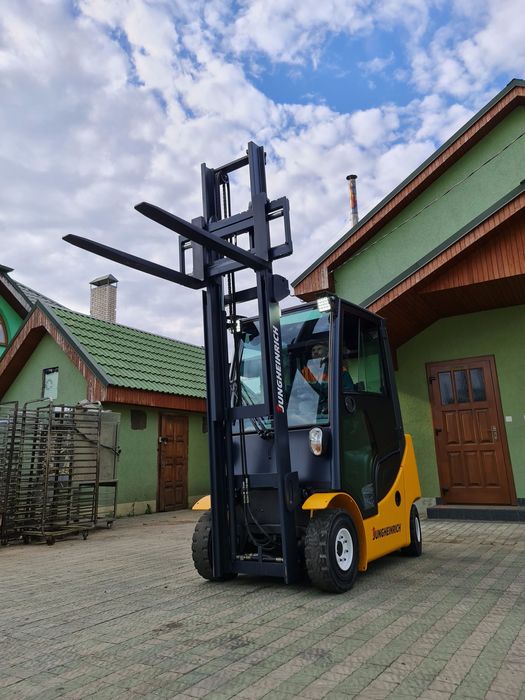 Кара Вилочный погрузчик Jungheinrich Diesel  свіжопригнаний DFG 320s