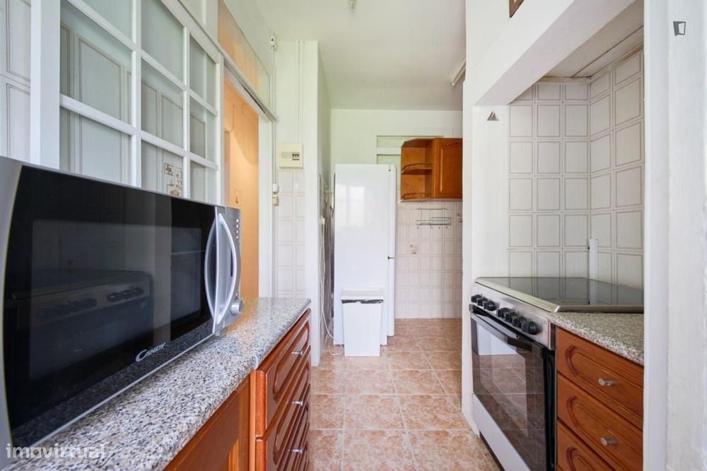 Quarto - localizado em São Bento Lisbon