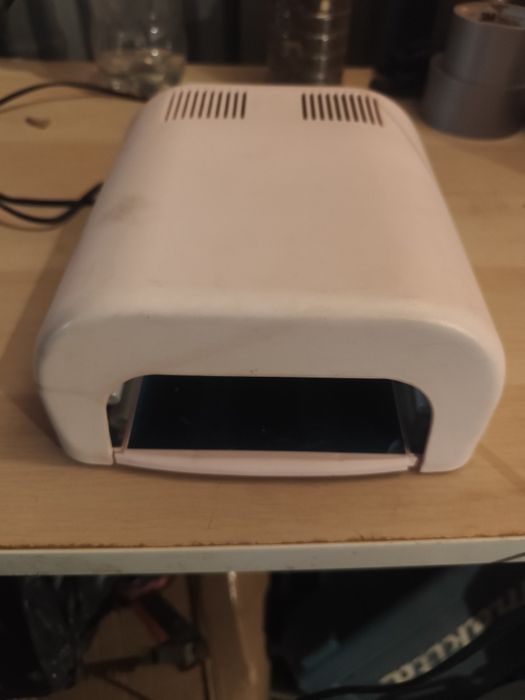 Lampa UV do paznokci