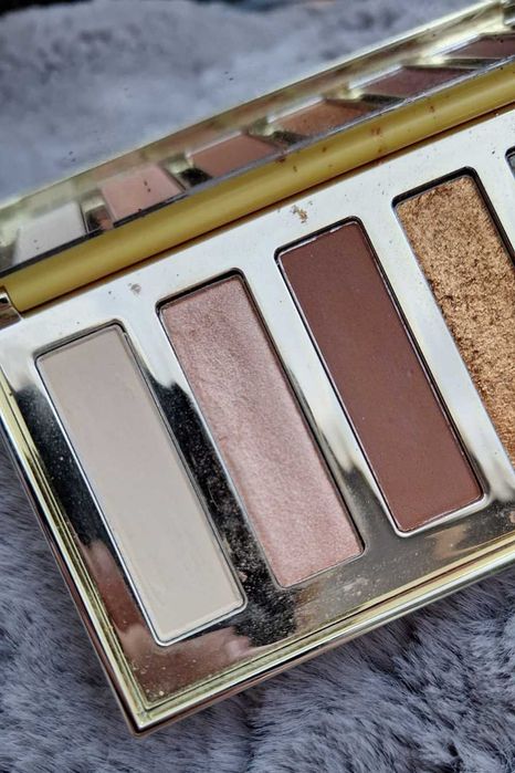 Too Faced Tutti Frutti Sparkling Pineapple Paleta cieni do powiek oczu