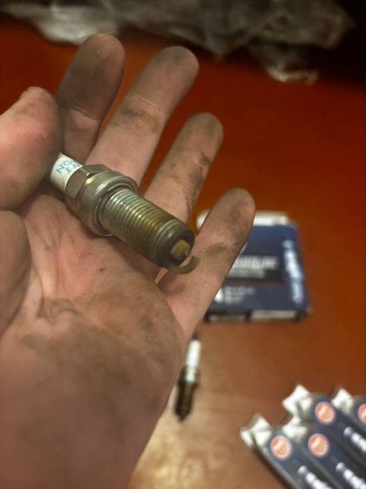 Комплект 4× NGK Iridium (б/у)