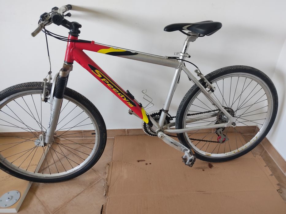 Bicicleta alumínio roda aro 26 impecável