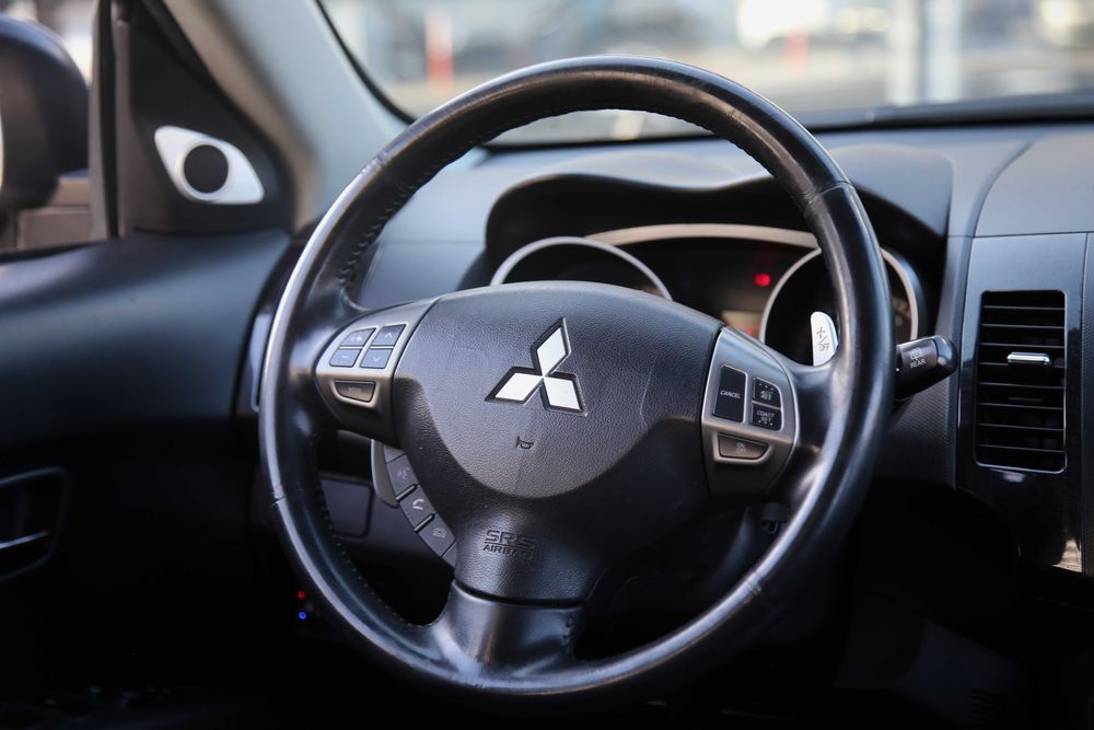 Mitsubishi Outlander XL