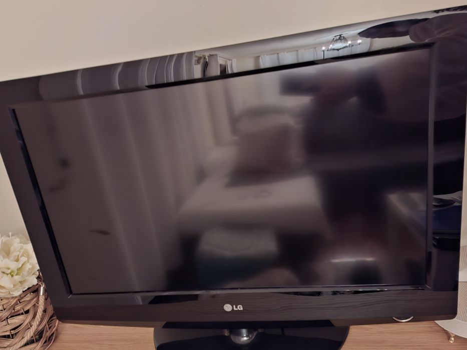 Televisão LG 81 cm avariada