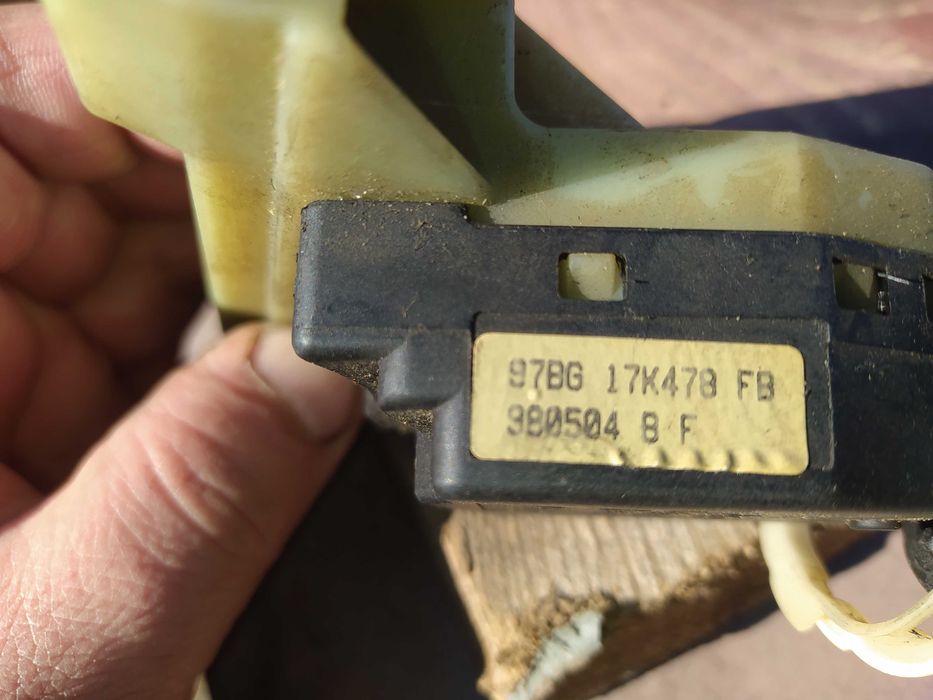 Підкермовий перемикач двірників 97BG-17K478 Mondeo Mk2