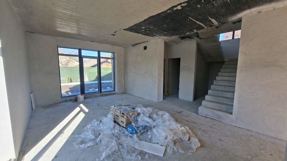 Продаж будинок. Площа 180м², 7сот. Комунікації. Розтермінування. єОселя