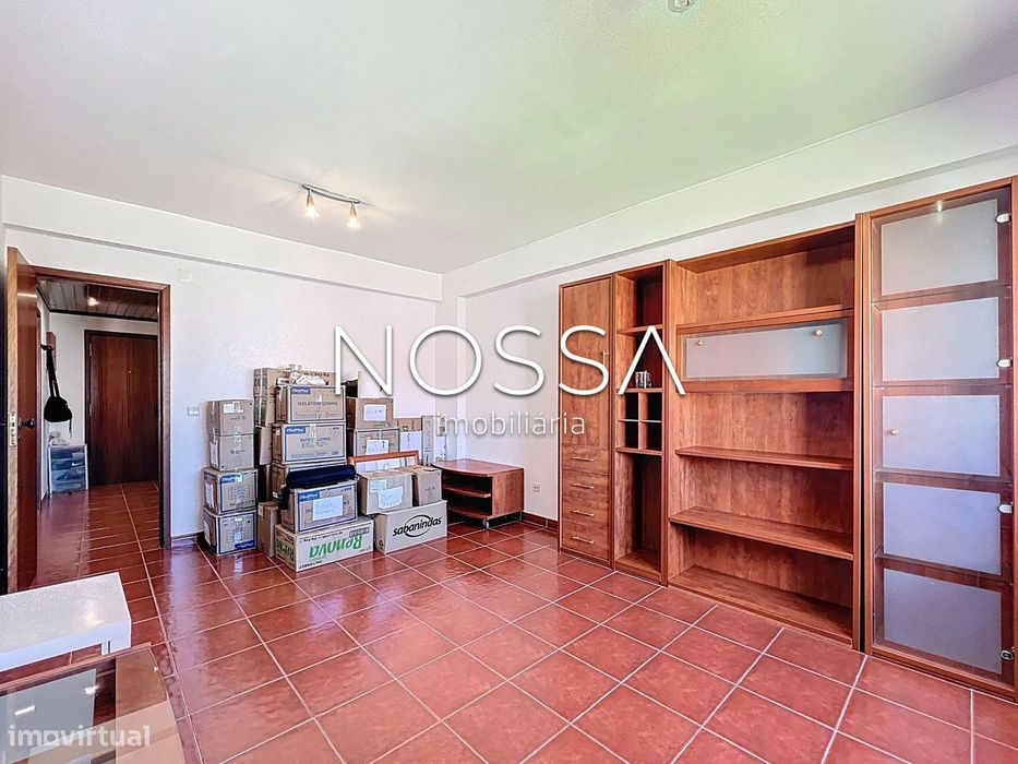 Apartamento T3 na Urb. Quinta das Serralheiras - Algueirão