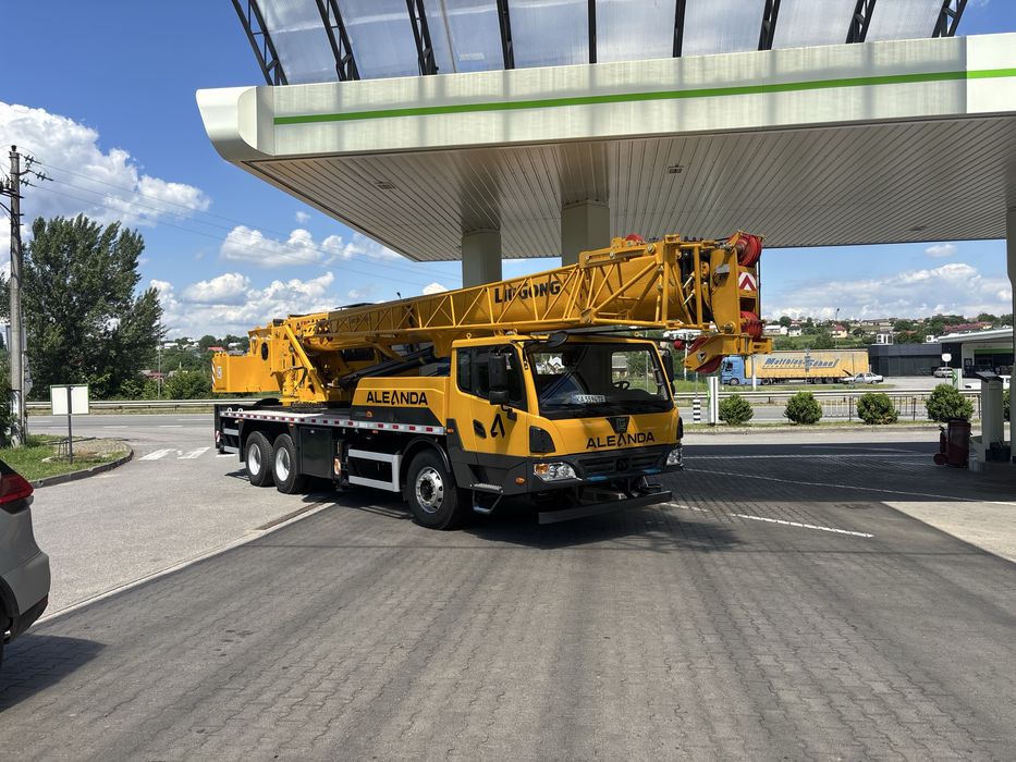 Оренда автокрану 25т, 41+9м (китаєць)