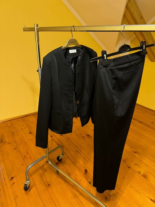 Брючний костюм (чорний)