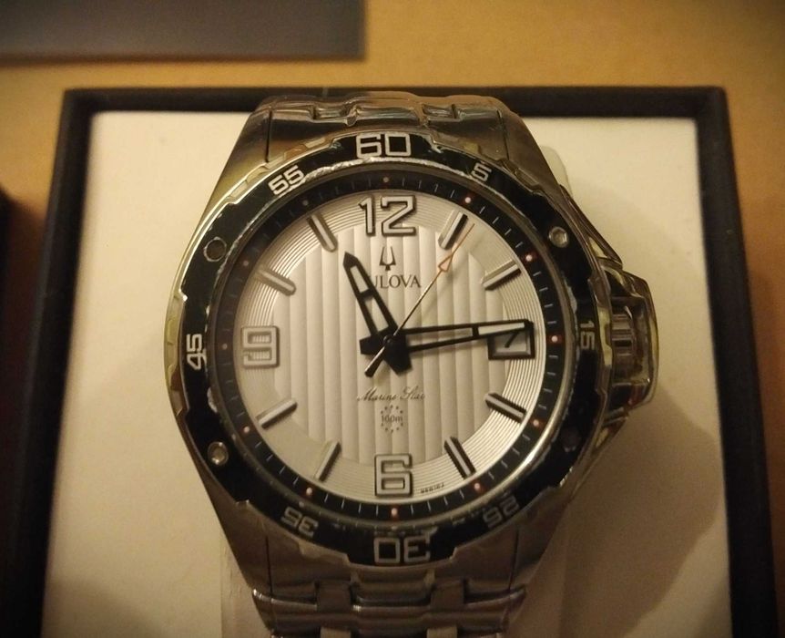 Bulova 98B162 Marine Star - Wodoszczelność:	10 ATM (100 m/330 stóp) !!