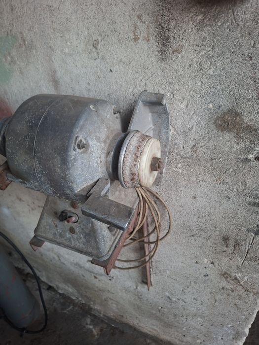 Szlifierka stołowa 230V