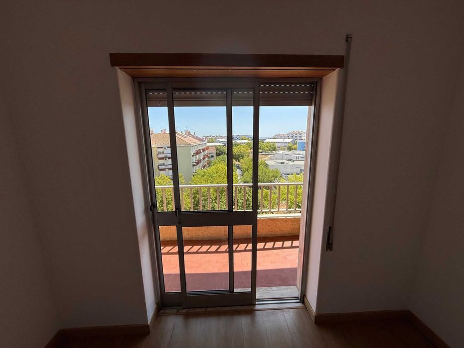 Arrenda-se Apartamento T3 Sacapeito, Santarém – Excelente Localização!