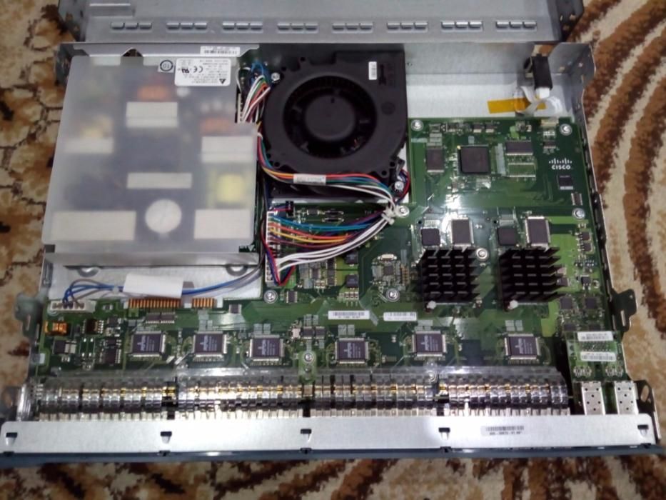 Przełącznik zarządzalny Cisco WS-C2960-48PST-L PoE