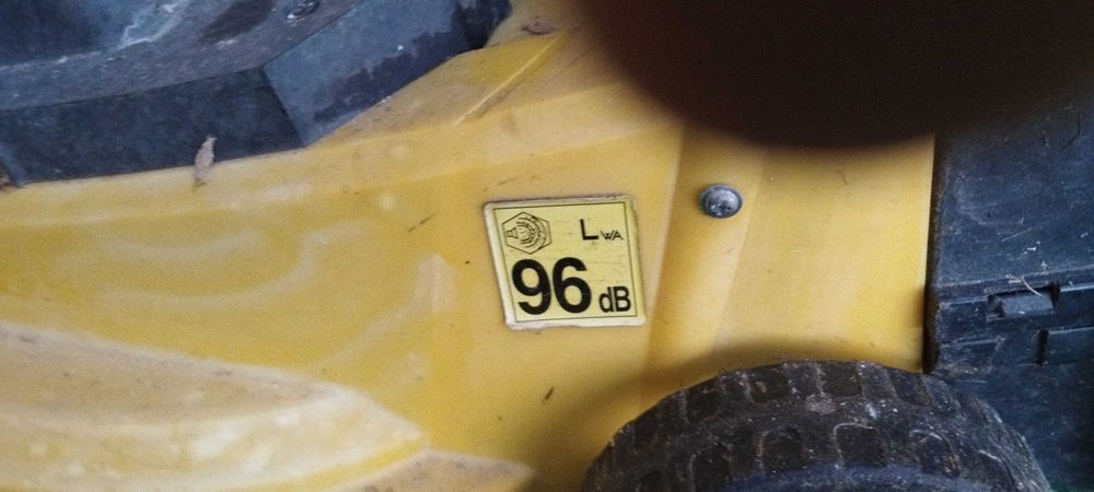 Cortadore de relva e aparador de relva