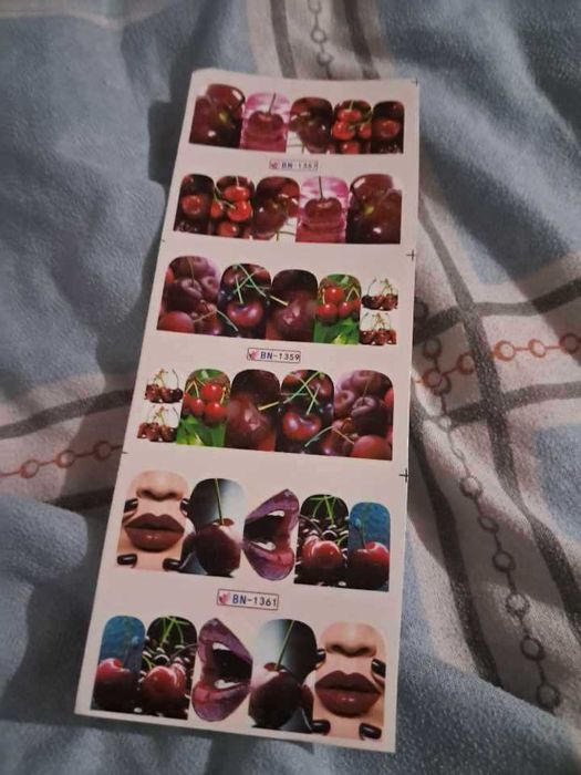 Продам наклейки на ногти