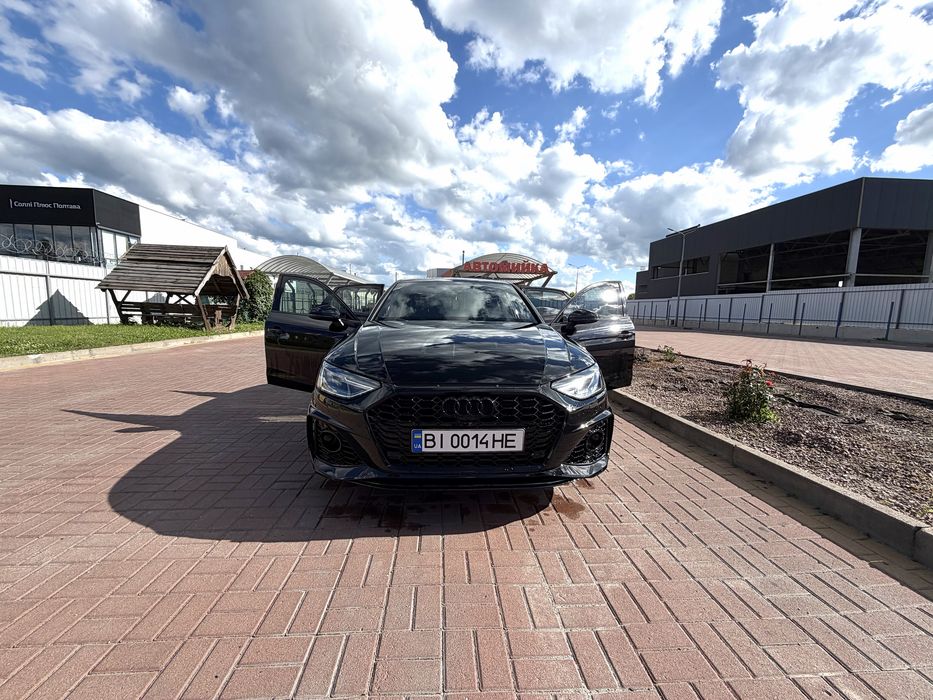 Audi A4 Premium 40 2022. Мінімальні пошкодження.
