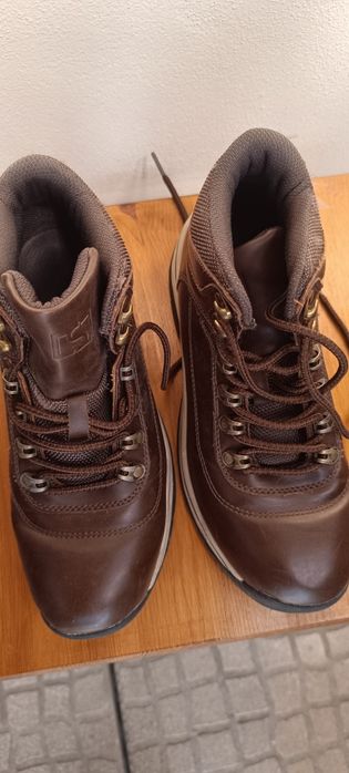 Botas n. 38 castanho