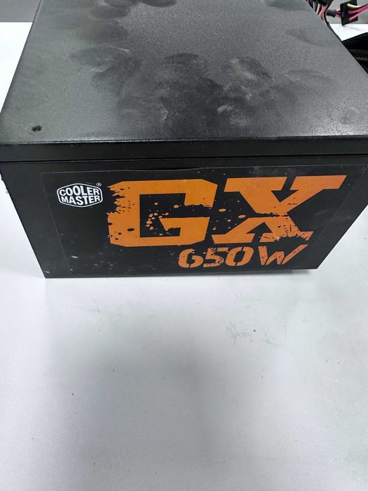 Fonte de alimentação Cooler Master GX 650W – 80 Plus – ATX
