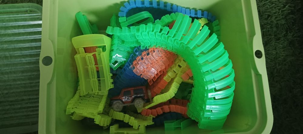 Kolorowy tor wyscigowy