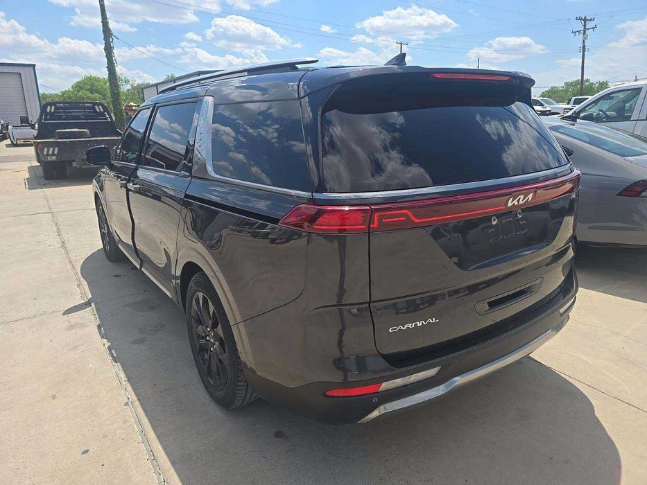 Kia Carnival 2023 дизель