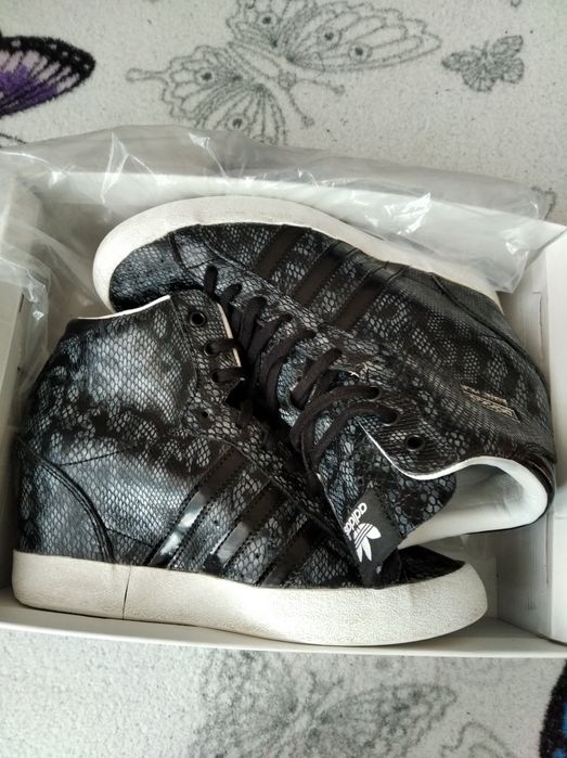 Сникерсы кроссовки Адидас