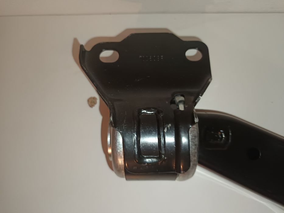 Braço suspensão volvo s60  direito