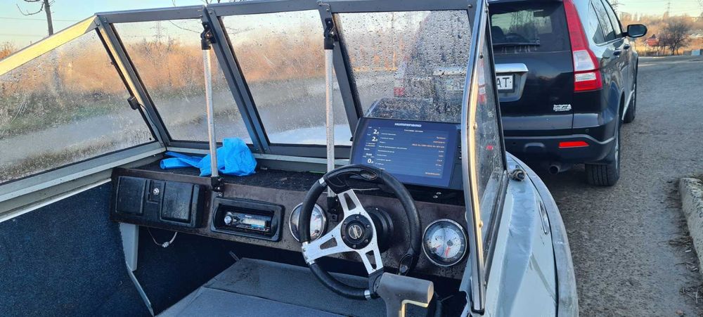 Лодка Крым Honda BF 40 2014 с лафетом