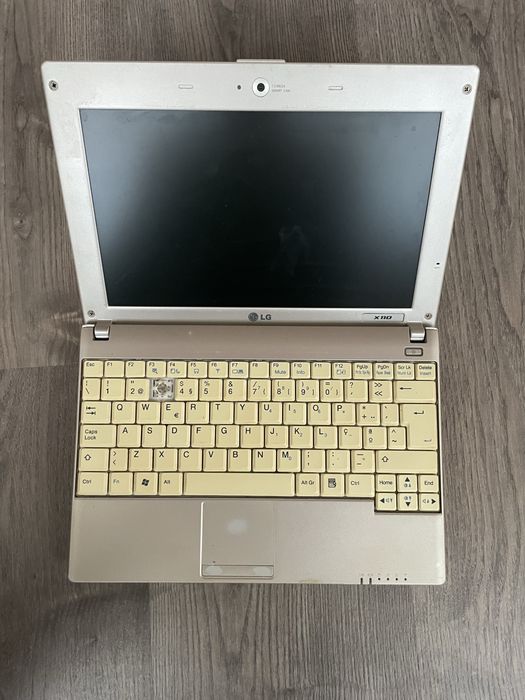 Portátil LG X110