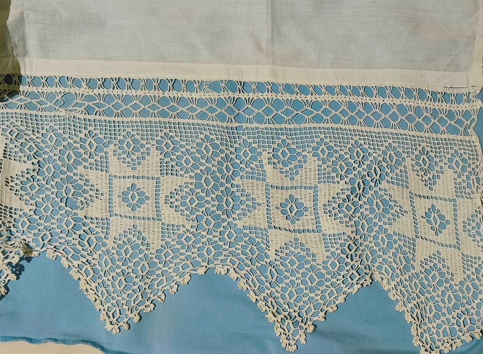 Подузорник на кровать