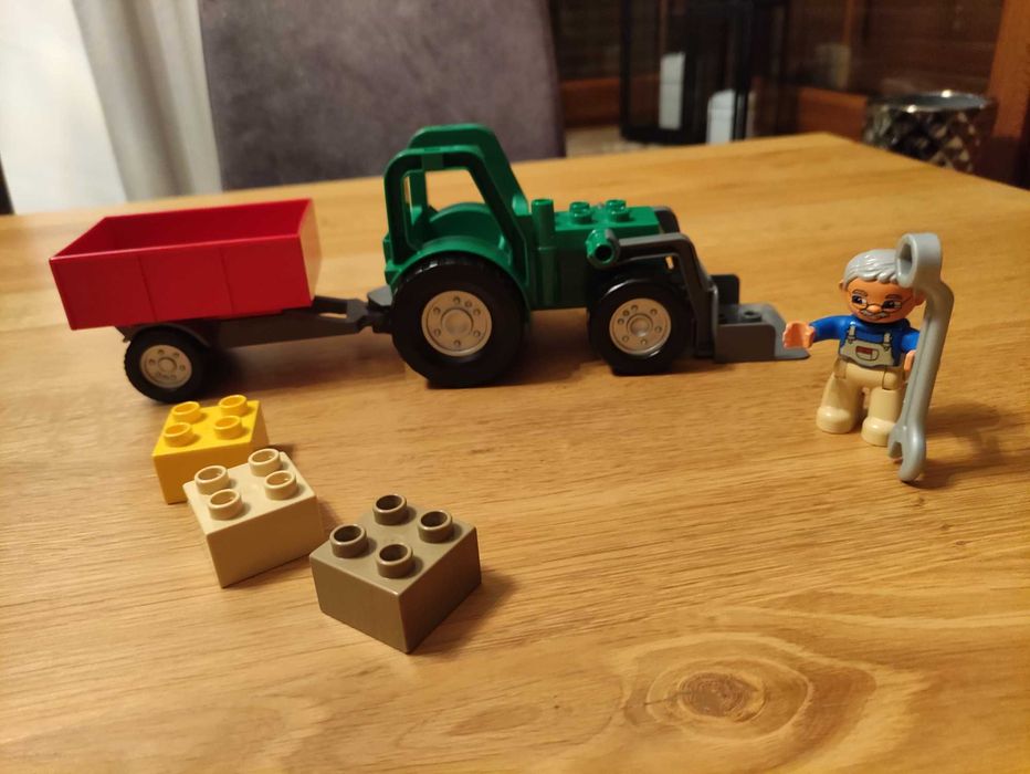 Lego Duplo 4687 - Ciągnik z przyczepą