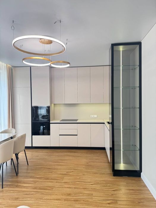 Продам 1 к квартиру 44 кв. ЖК Квадрат. Дуже якісн й ремонт