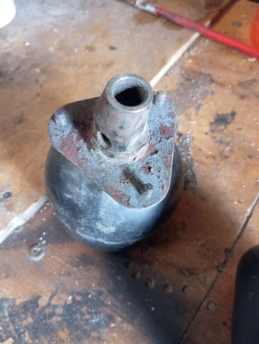 Продам гідро балони на w124