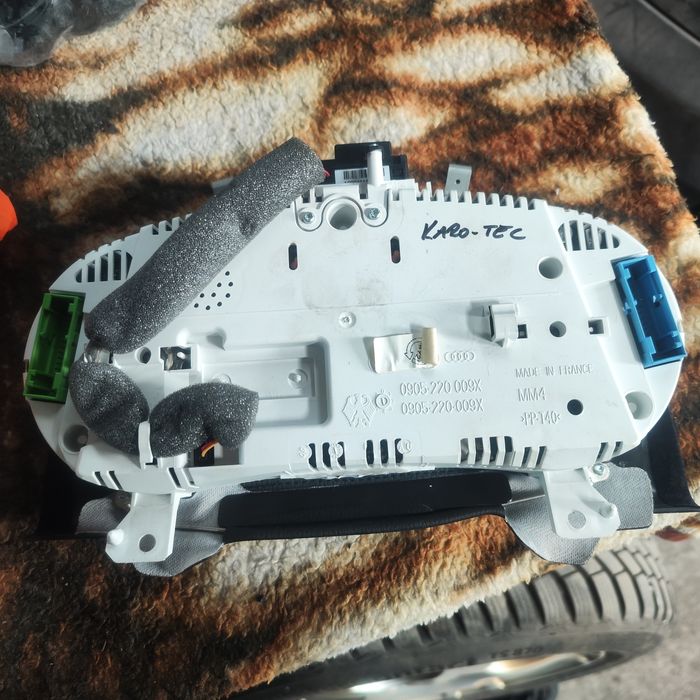 Audi TT 8N 1.8T Licznik Zegar