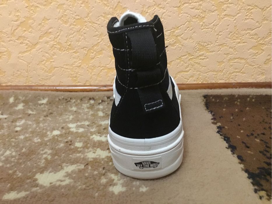 Жіночі кросівки Vans
