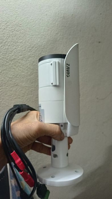 Zavio B6220 Exterior IP Bullet Camera, IP66 H.264