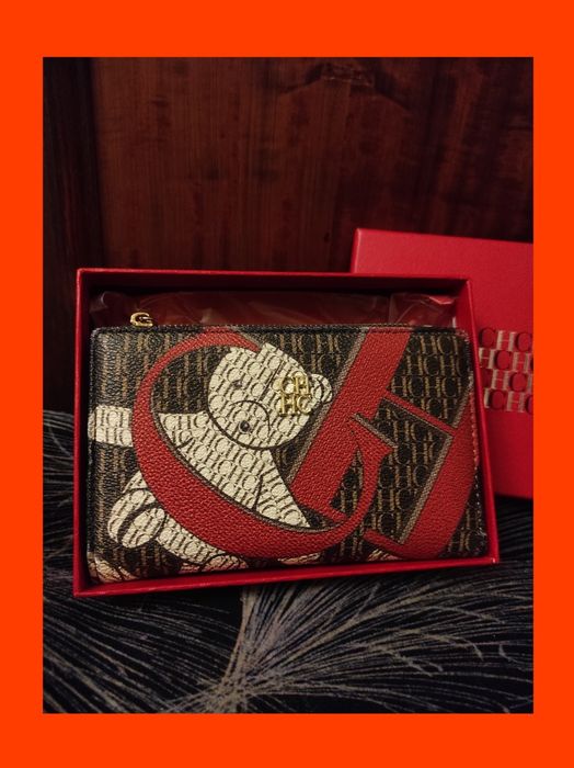 Женский кошелек Carolina Herrera на молнии с монограммой CH