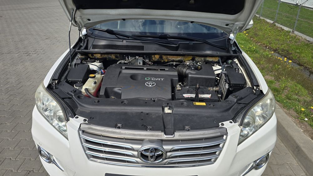 Toyota rav4 automat