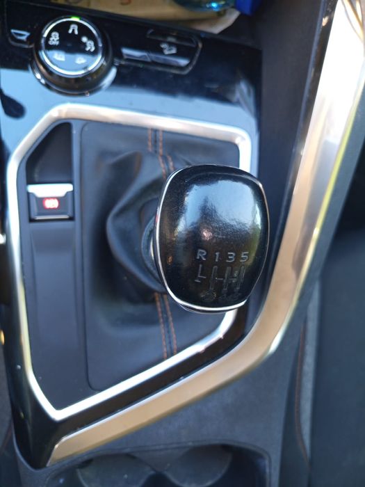 Peugeut 5008 Allure 7lug