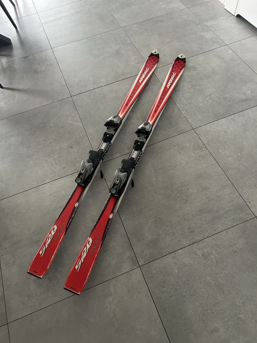 Narty 170cm ATOMIC