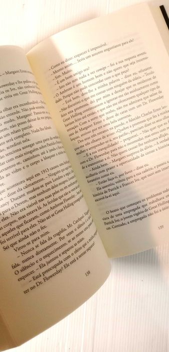 Livro Agatha Christie - Os crimes do monograma * Sophie Hannah