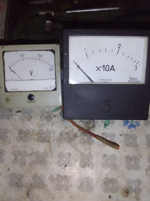 Електромотори 12в,220в різні