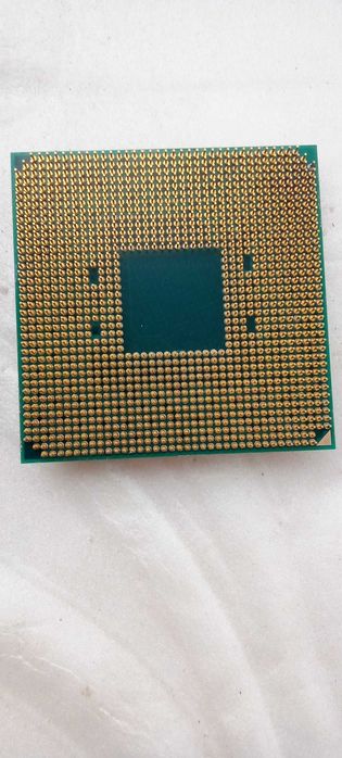 Продам процессор ryzen 7 2700x